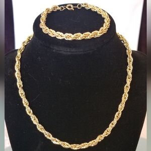 Vintage Elegant Gold Rope Choker and Bracelet Set. Necklace 16" Bracelet 7"